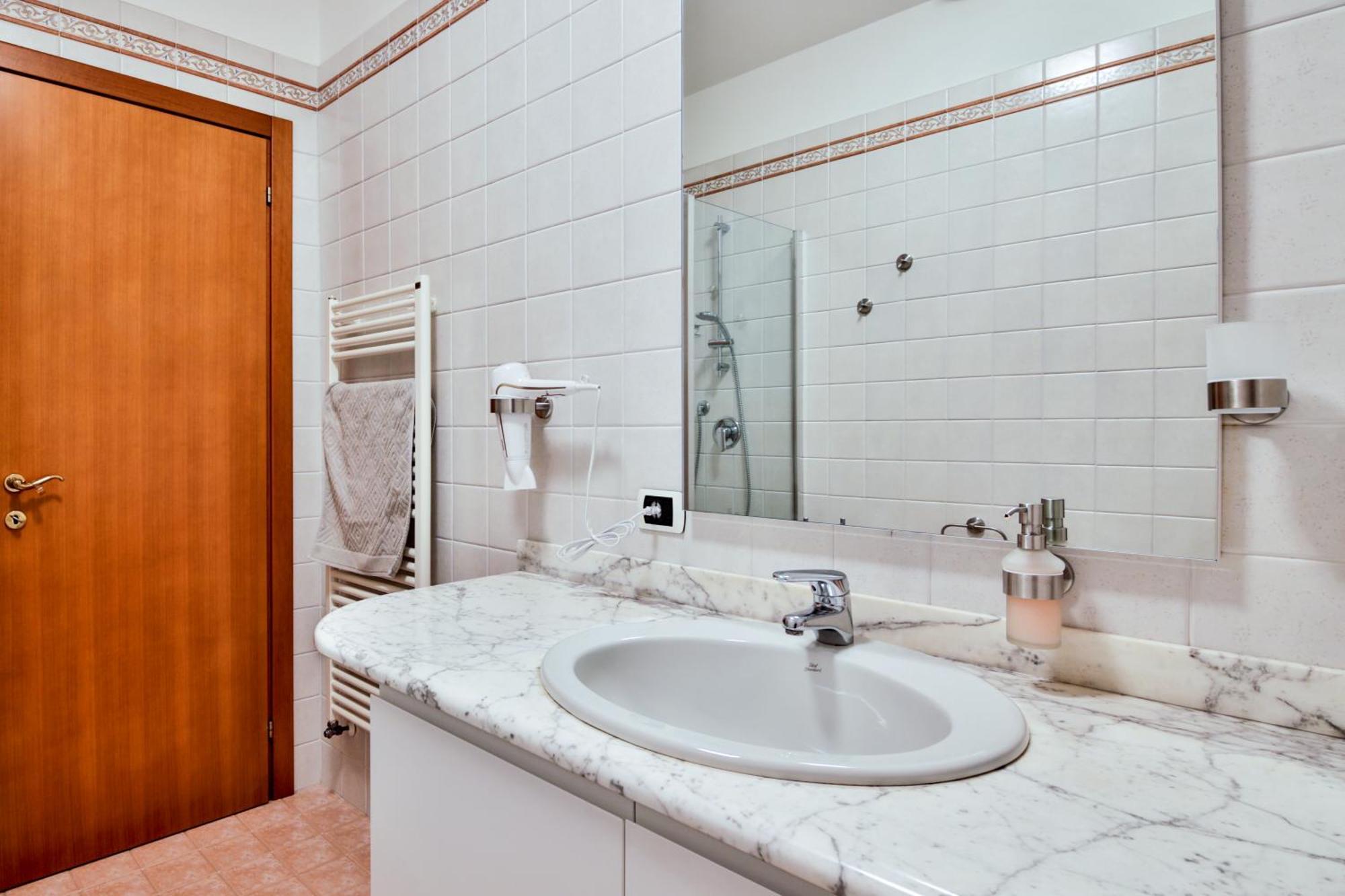 Residence Montegrappa Sandrigo Luaran gambar